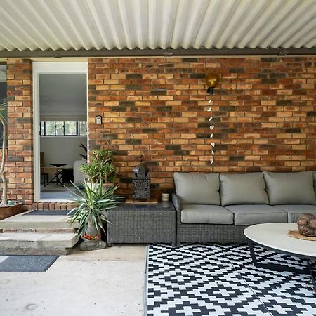 Oak Retreat Bliss By The Beach Warriewood Exterior photo