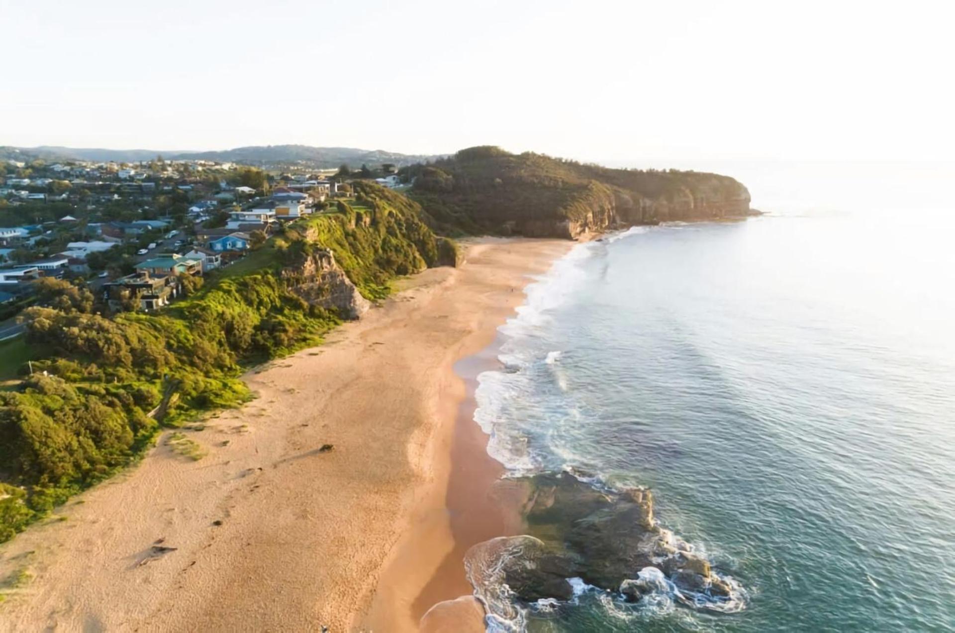 Oak Retreat Bliss By The Beach Warriewood Exterior photo